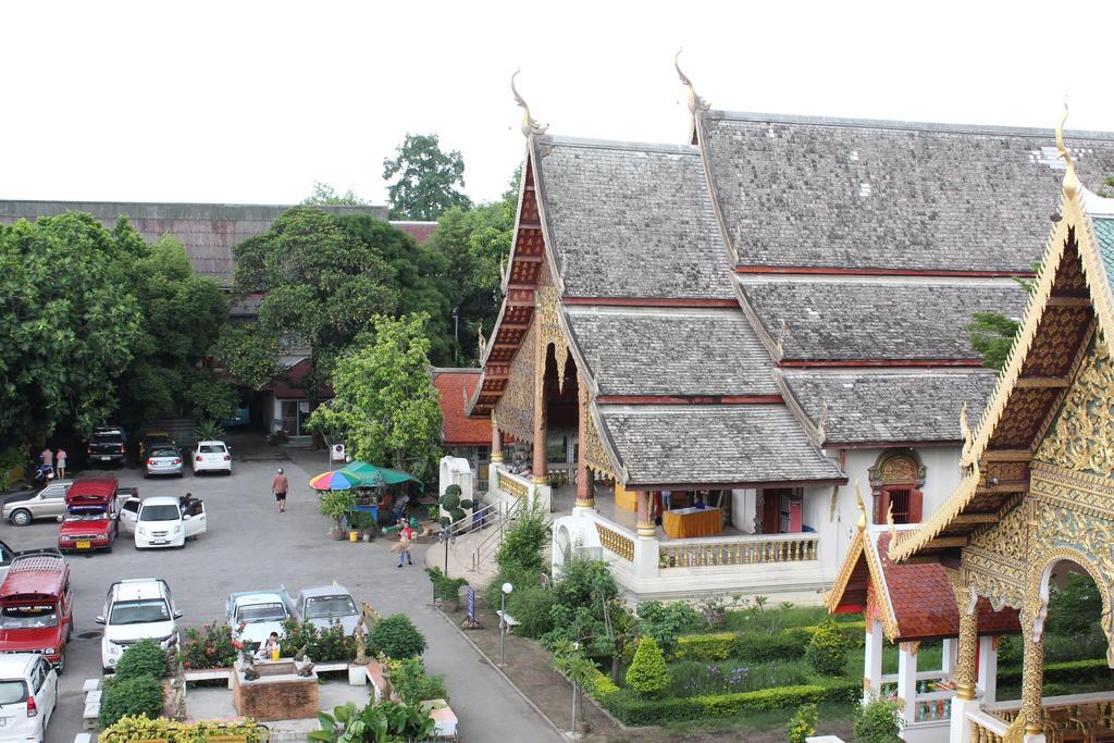 Pakinai Guesthouse Chiang Mai Exterior foto